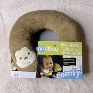 New! On the goldbug animal neck roll